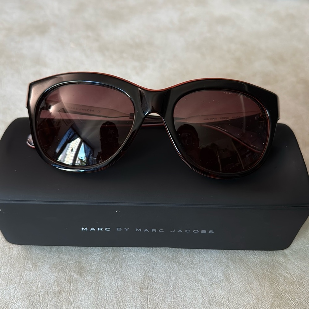 Marc by Marc Jacobs black sunglasses